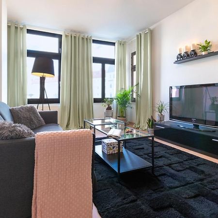 Ruhige Wohnung In Zentraler Lage - Quiet Flat In A Central Location Magdeburg Exteriör bild